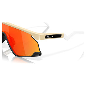 Oakley Sunglass BXTR prizm ruby Lenses with matte desert tan Frame