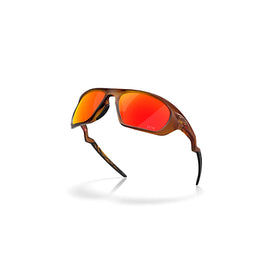 Oaakley Sulglass Kylian Mbappé Signature Series Lateralis prizm ruby Lense with matte dark amber Frame