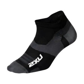 2XU Vectr Ultralight No Show Socks