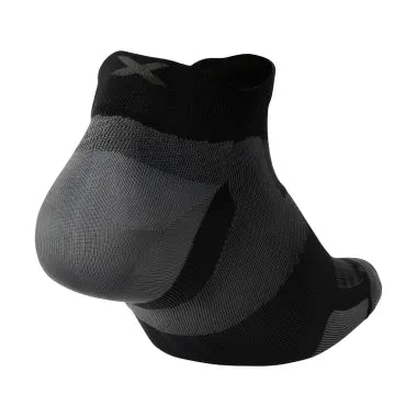 2XU Vectr Ultralight No Show Socks