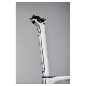 Seka Spear Frameset-Achromatic Silver