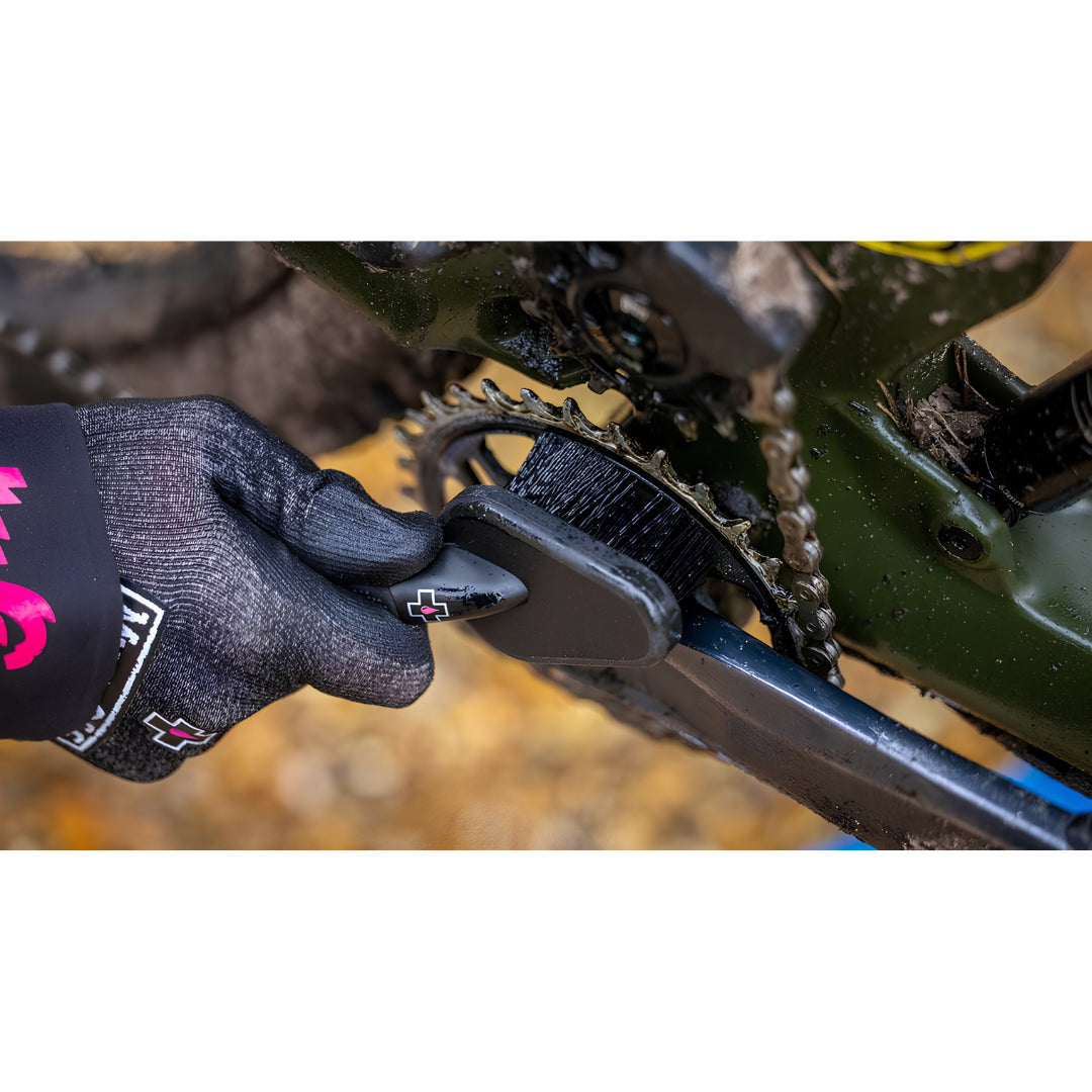 Muc-Off Detailing Brush