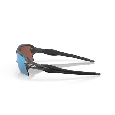 Oakley sunglass Flak® 2.0 XL prizm deep water polarized Lenses with matte black camo Frame