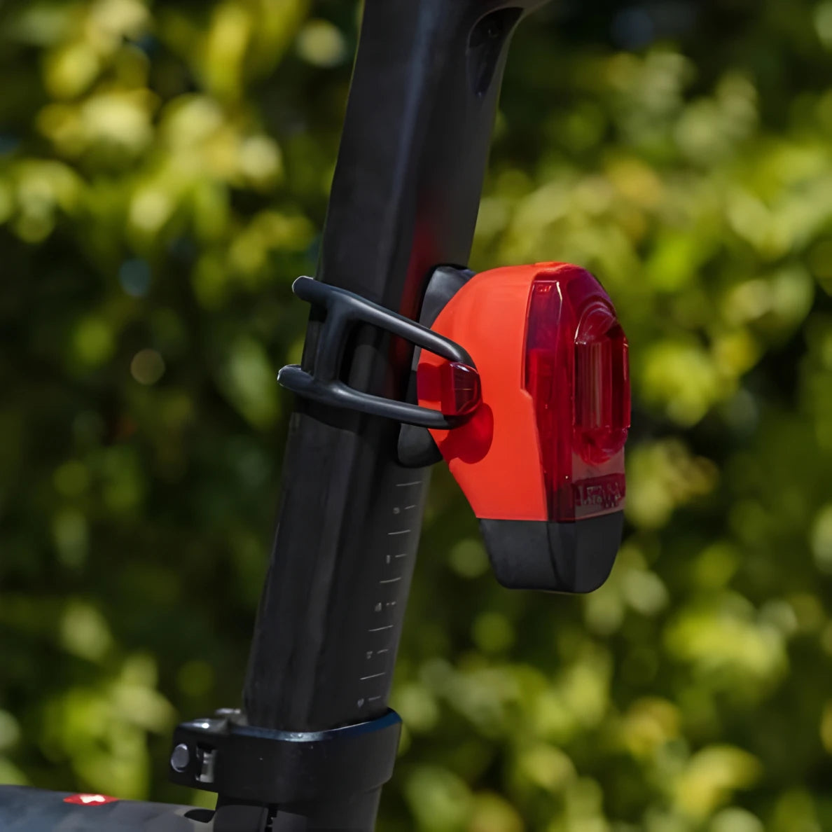 Lezyne D-Shape Seatpost Adapter For Rear Light