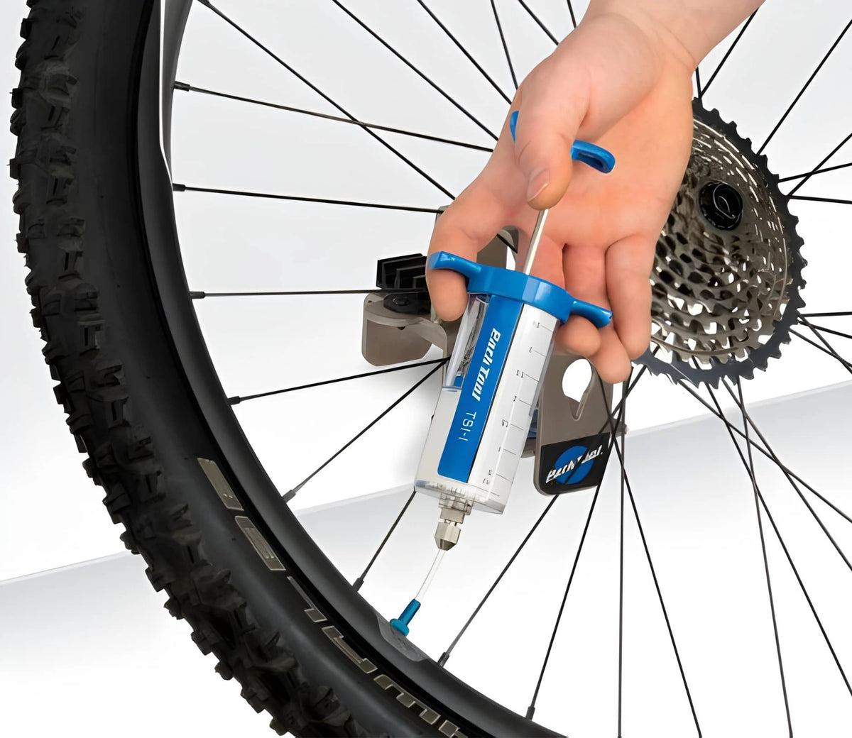 Tubeless Sealant Injector