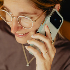 Peak Design Mobile // Everyday Clarino Case // iPhone 17 Pro // Cirrus