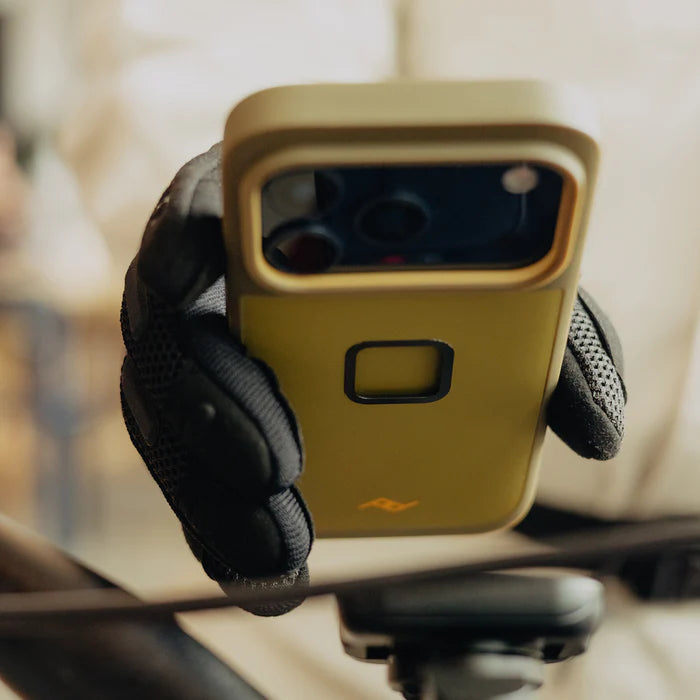 Peak Design Mobile // GNAR Case // iPhone 17 Pro Max // Kelp
