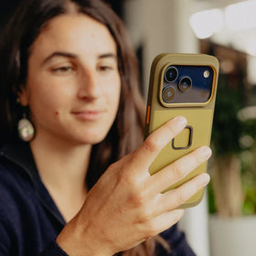 Peak Design Mobile // GNAR Case // iPhone 17 Pro Max // Kelp