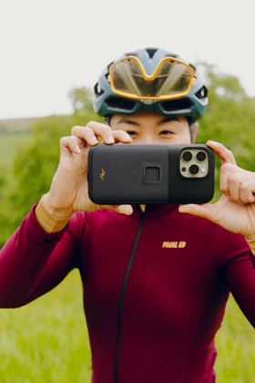 Peak Design Mobile // GNAR Case // iPhone 16 Pro // Black