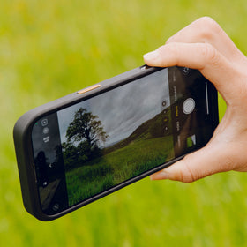 Peak Design Mobile // GNAR Case // iPhone 16 Pro // Black