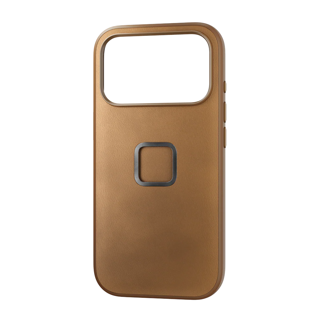 Peak Design Mobile // Everyday Clarino Case // iPhone 17 Pro // Tan